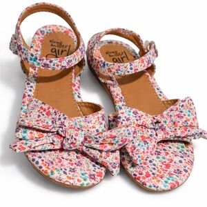 Olivia Miller Toddler Girl Sandals Size 10 Floral Bow Strappy White Summer Shoes